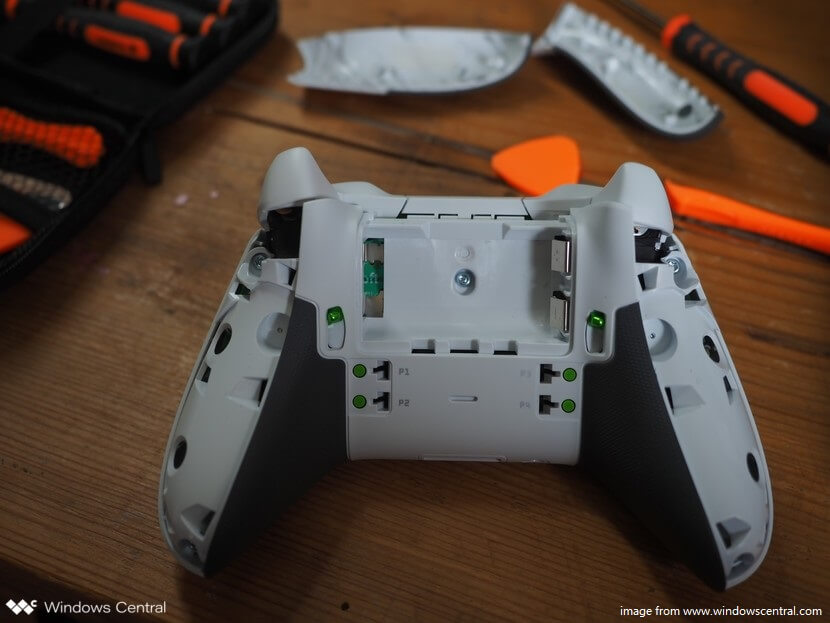 Step-by-Step Guide - How to Take Apart Xbox One Controller [MiniTool Tips]